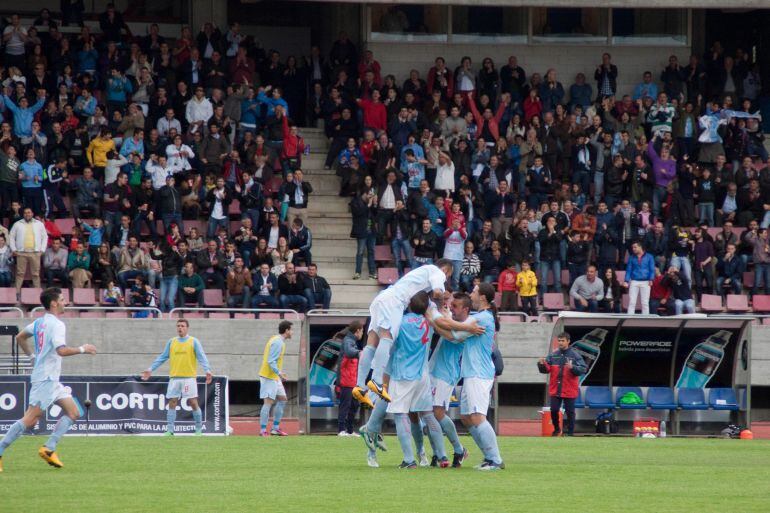 El Compos quiere reaccionara cambiando de técnico
