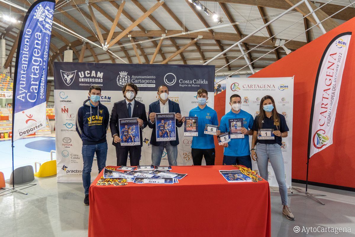 Presentación del trofeo de atletismo Ciudad de Cartagena, con representantes municipales y del UCAM Cartagena