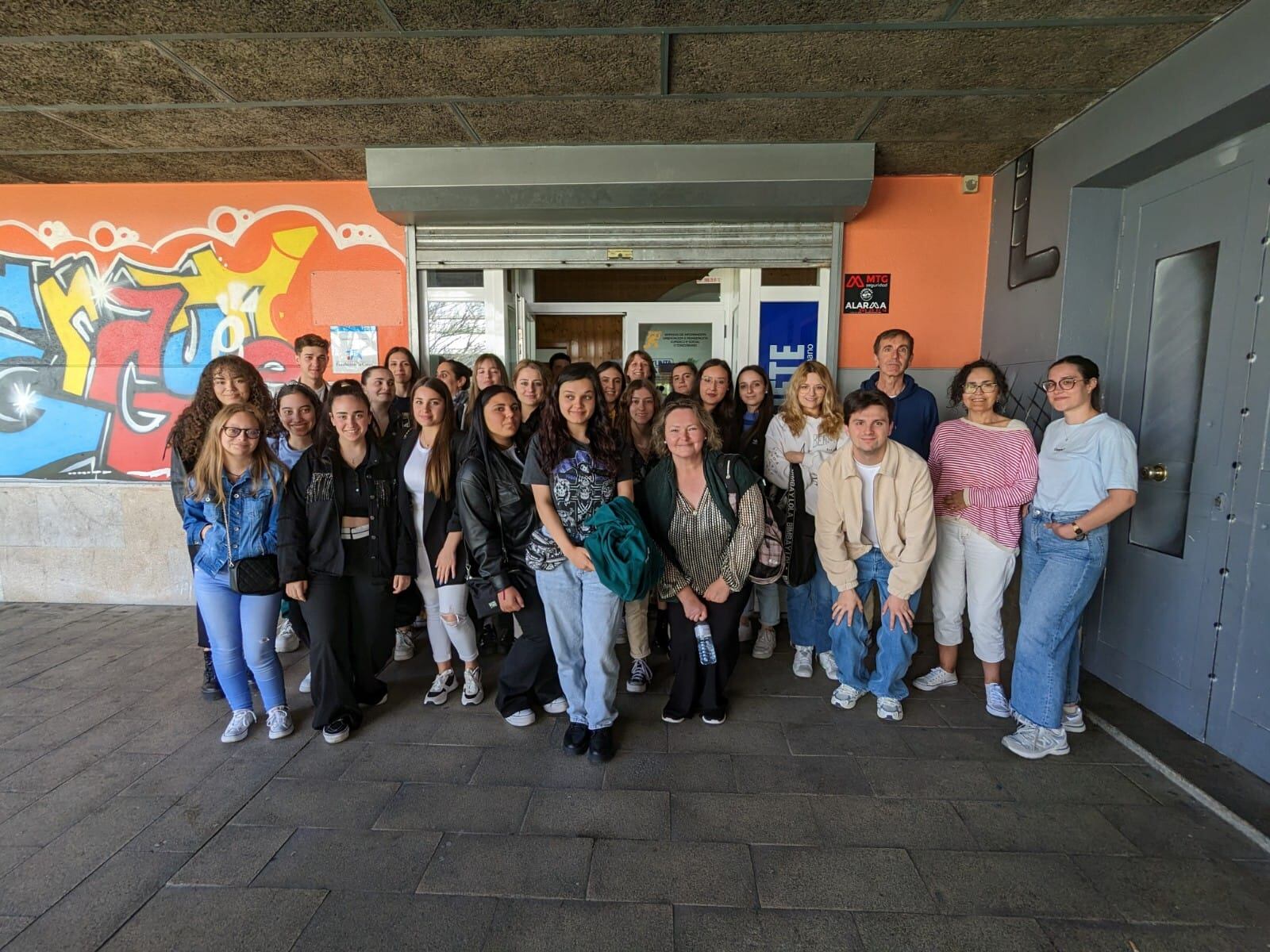 Asociación Érguete visita el Colegio Lar