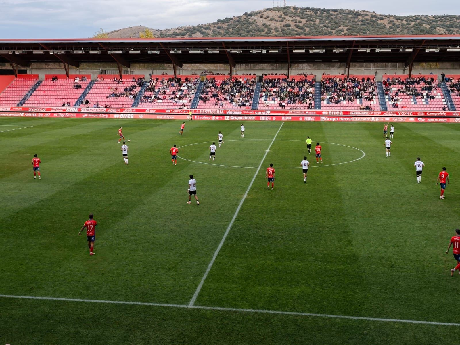 El Numancia se reencontró con el triunfo ante el Salamanca: 3-1 en Los Pajaritos.