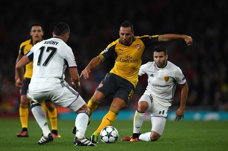 Cazorla, con el balón en un partido de Champions 