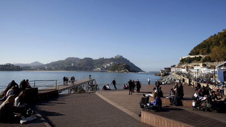 Vista de la terraza del Real Club Náutico de San Sebastián. Donostia.