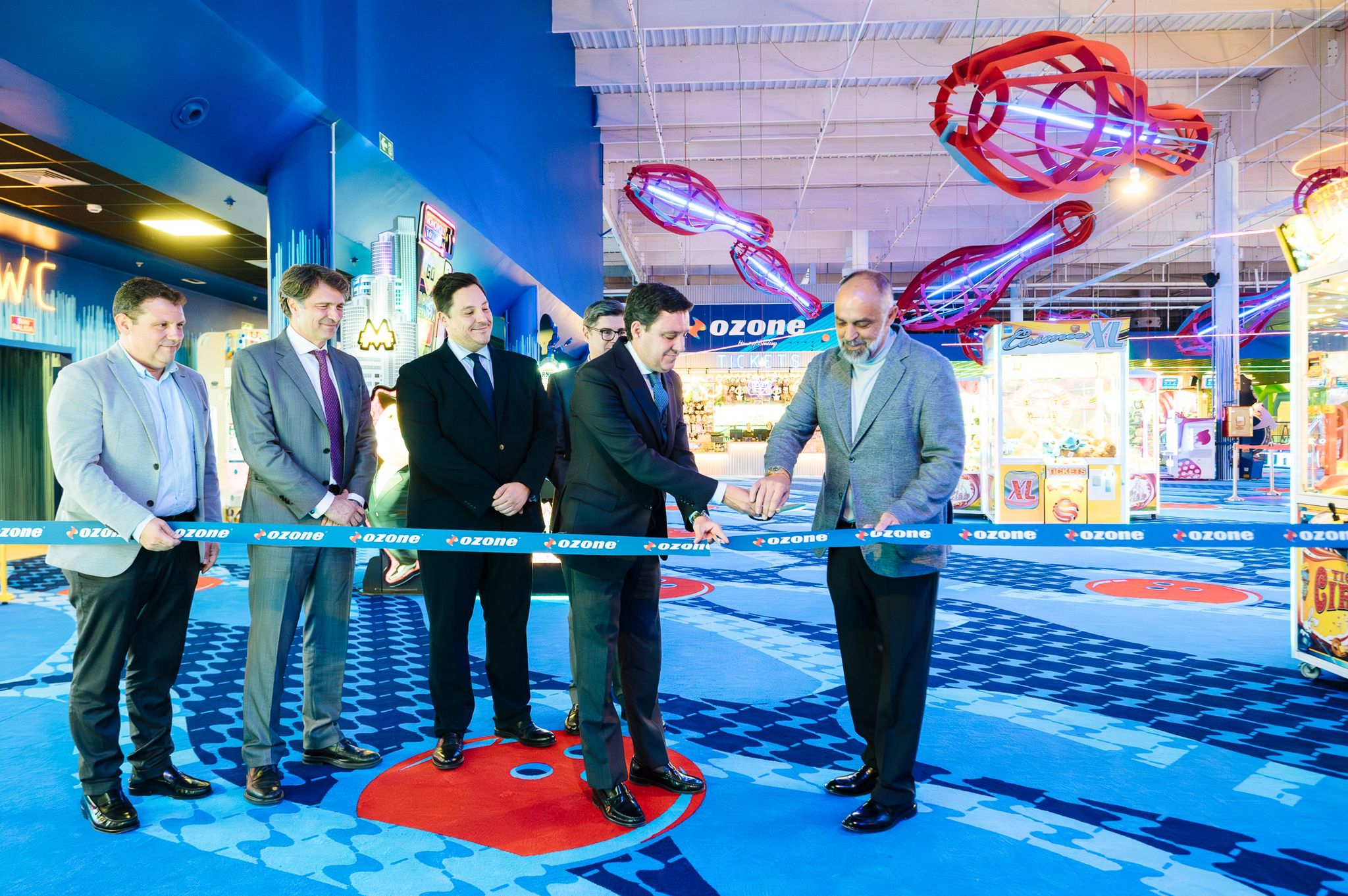 Apertura de Mega Ozone Bowling Sevilla