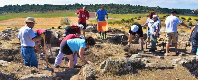 Participantes en la excavación de Chumillas.