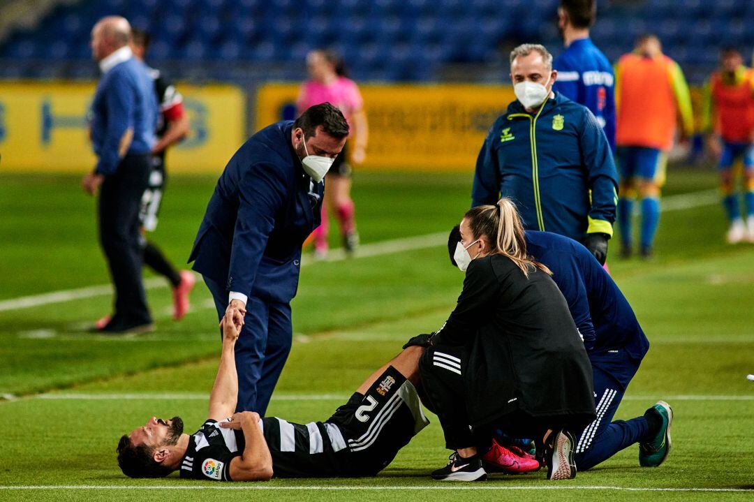 De la Bella se lesiona en el partido contra la UD Las Palmas