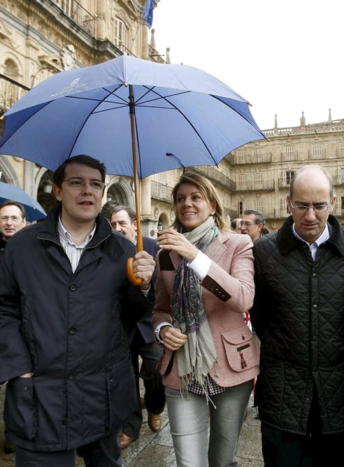 La secretaria general del PP, María Dolores de Cospedal, ha asegurado hoy en Salamanca que con un sistema de financiación local &quot;claro&quot; en España no haría casos de corrupción.