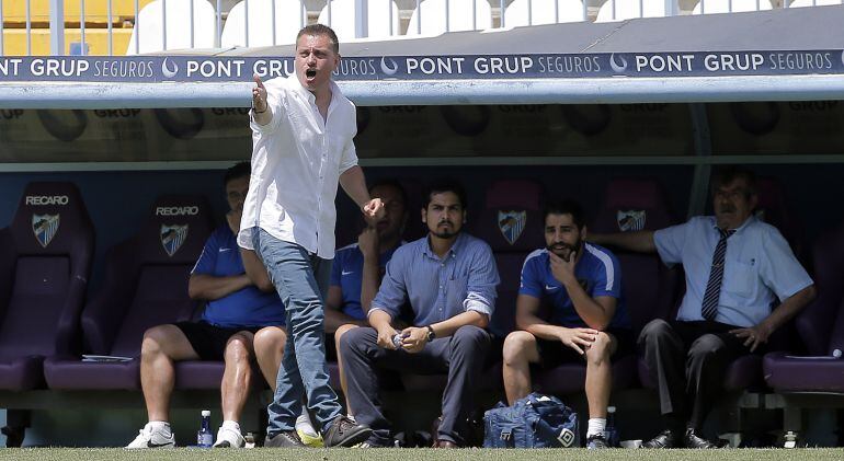 Ruano, da indicaciones en el último partido de la temporada