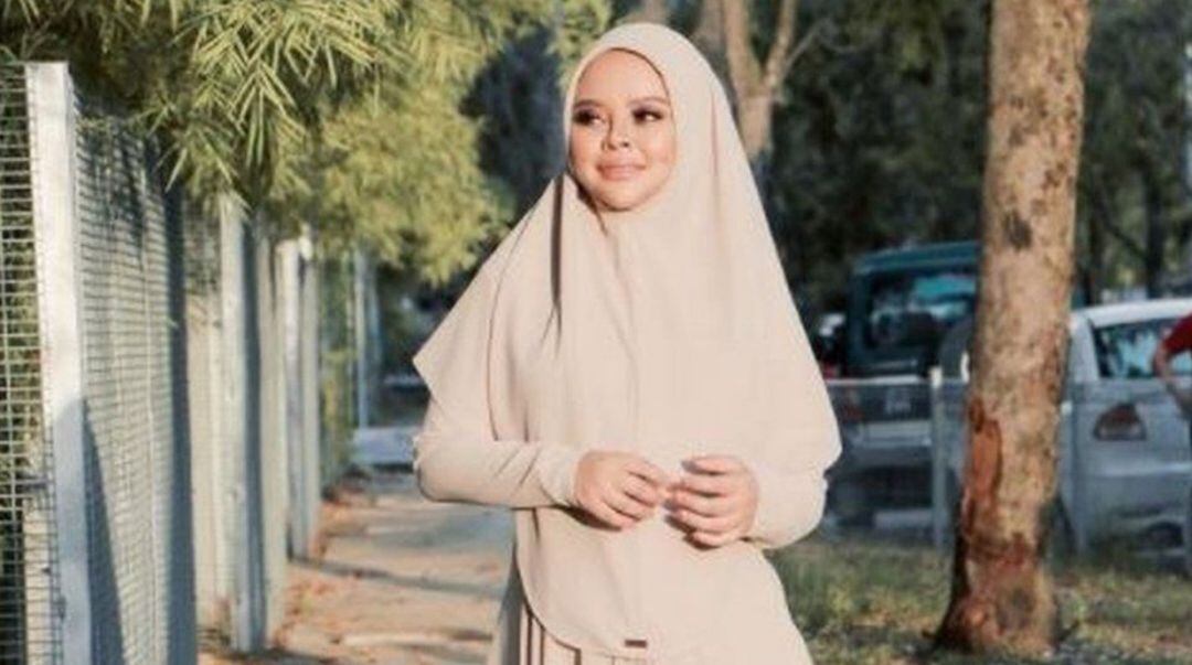 La popular cantante malaya Siti Sarah Raisuddin