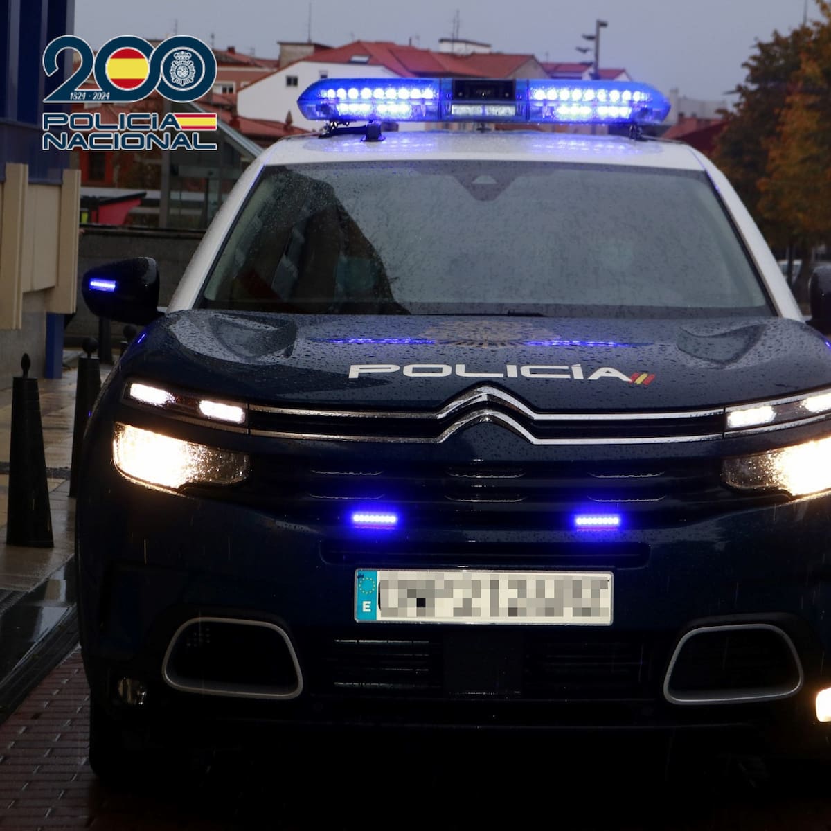 La Policía Nacional detiene a un hombre por un delito de acoso hacia una joven en Torrelavega