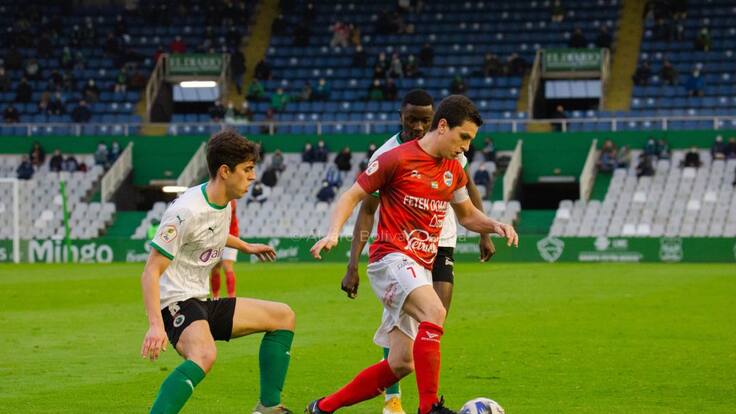 Entrevista a Manu Ortiz, capitán del CD Laredo que anuncia su retirada