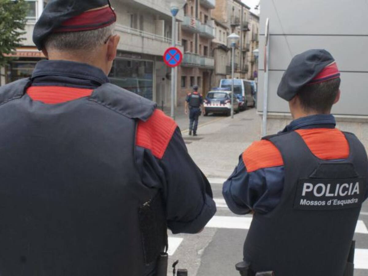 Detenido un hombre que tenía retenida a una mujer con los pies encadenados