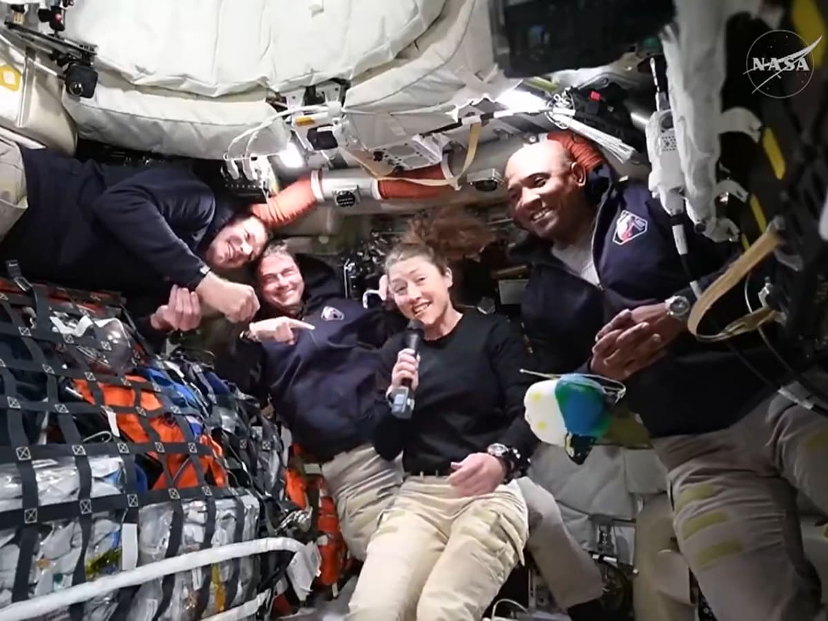 Estofado de ternera y sesión de gimnasio: así es la vida de Artemis II camino a la Luna