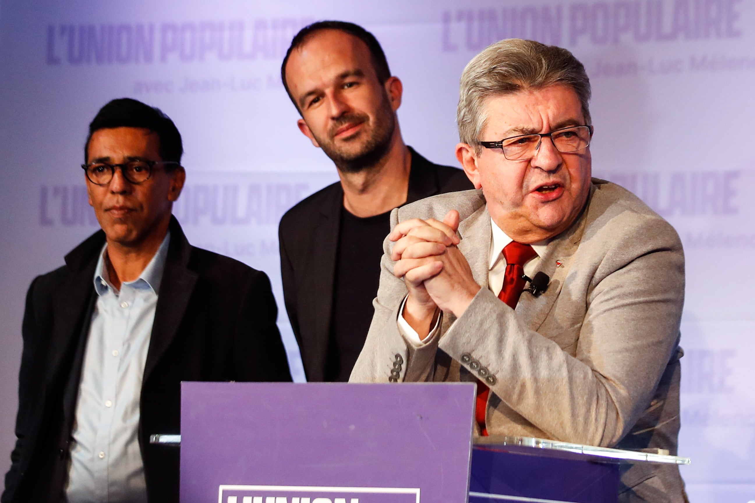 Jean-Luc Melenchon se dirige a su electorado.