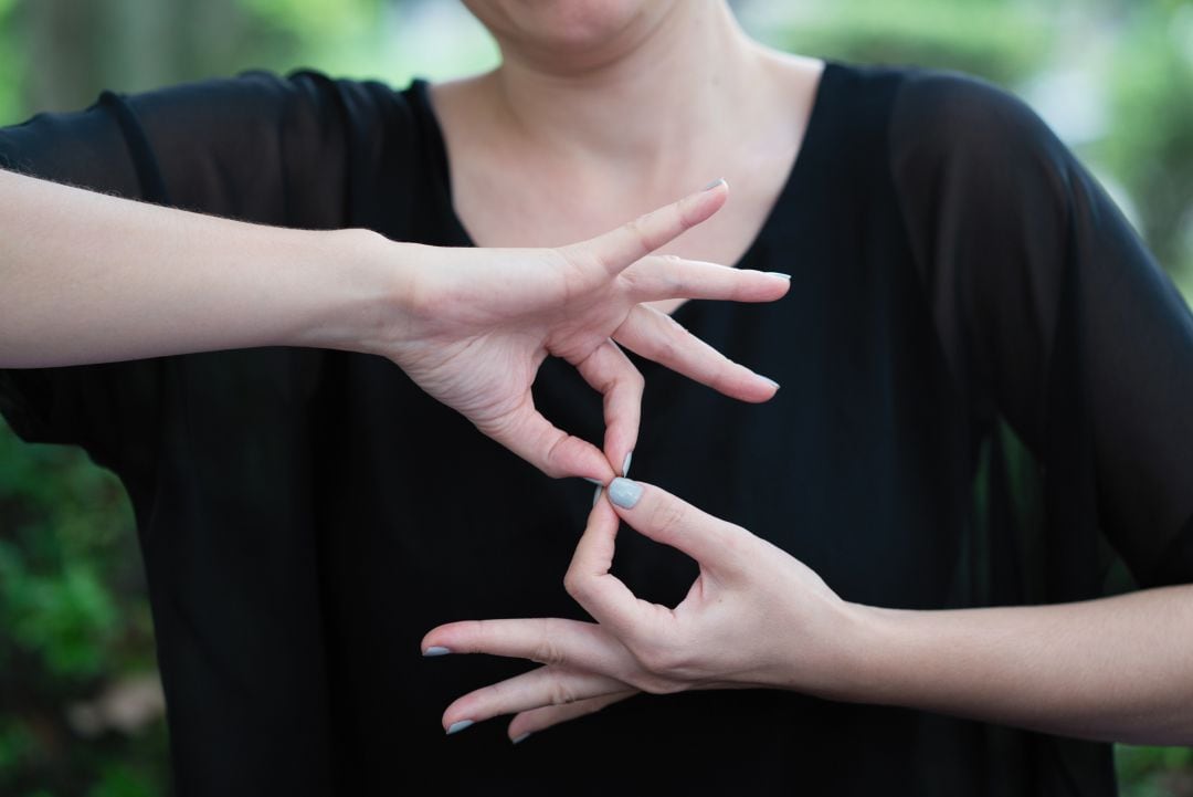 A Catalunya hi ha més de 8.000 persones sordes que parlen llengua de signes