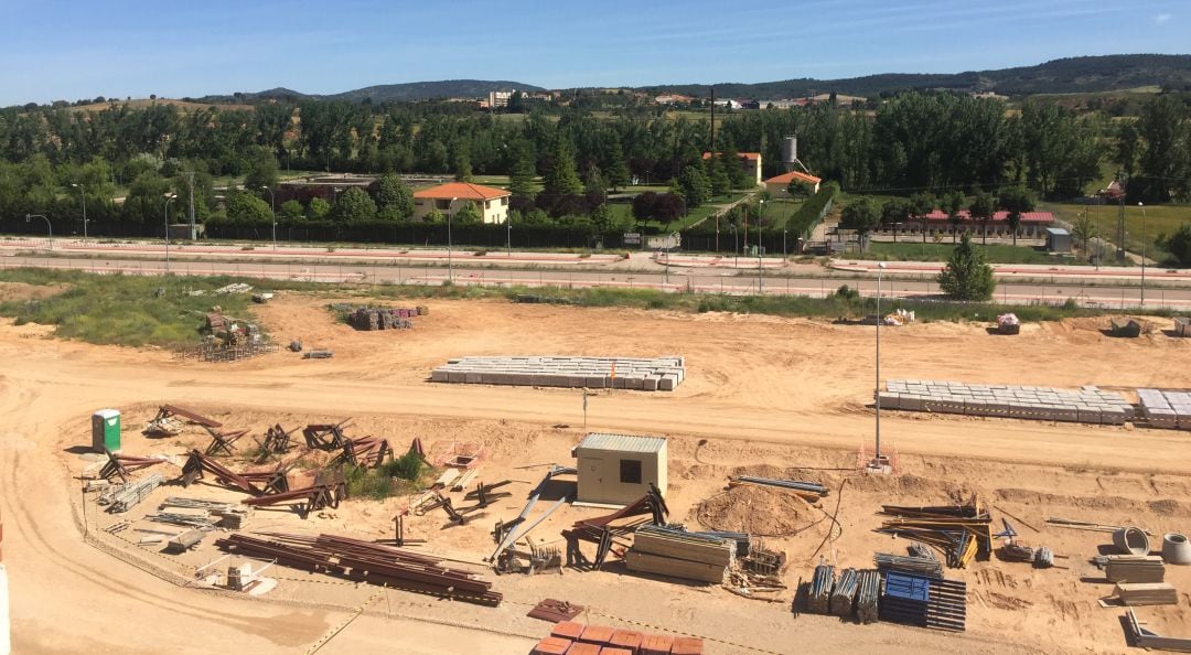La parcela del Terminillo donde se construye el hospital se tiene que conectar con la Ronda Oeste