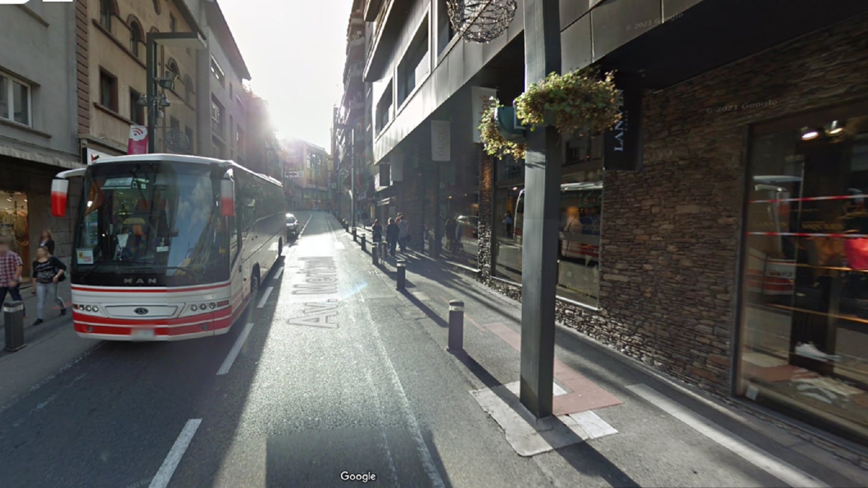 El robatori s&#039;ha produït de matinada en un establiment de l&#039;avinguda Meritxell de la capital.