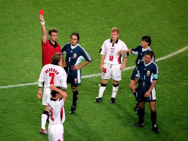 30 June 1998, Saint-Etienne, FIFA World Cup - Argentina v England - Match Referee, Kim Milton Nielsen shows David Beckham of England a red card. (Photo by Mark Leech/Offside via Getty Images)