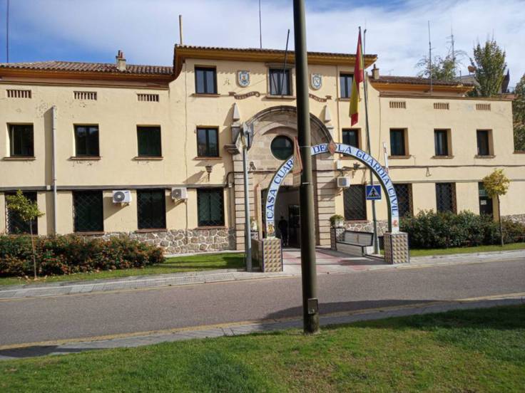 Entrada principal Cuartel de la Guardia Civil de Talavera