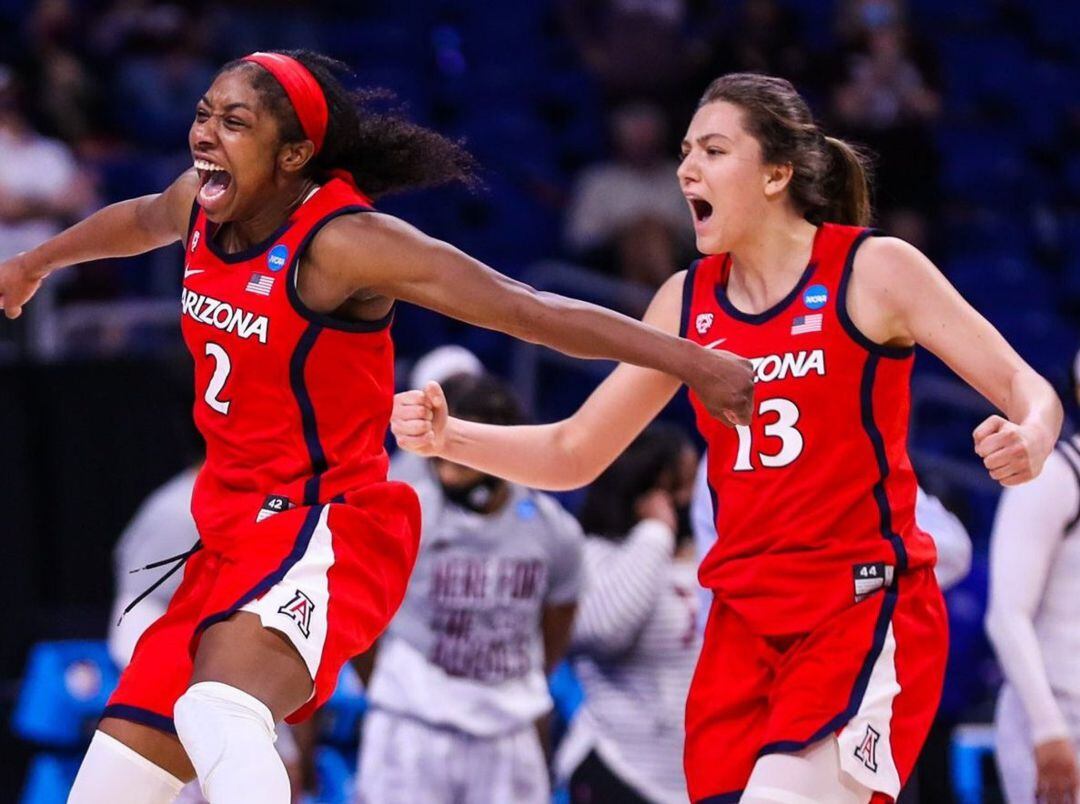 Helena Pueyo, jugadora de las Arizona Wildcats.