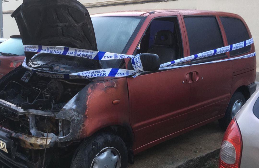 Una de las furgonetas siniestradas