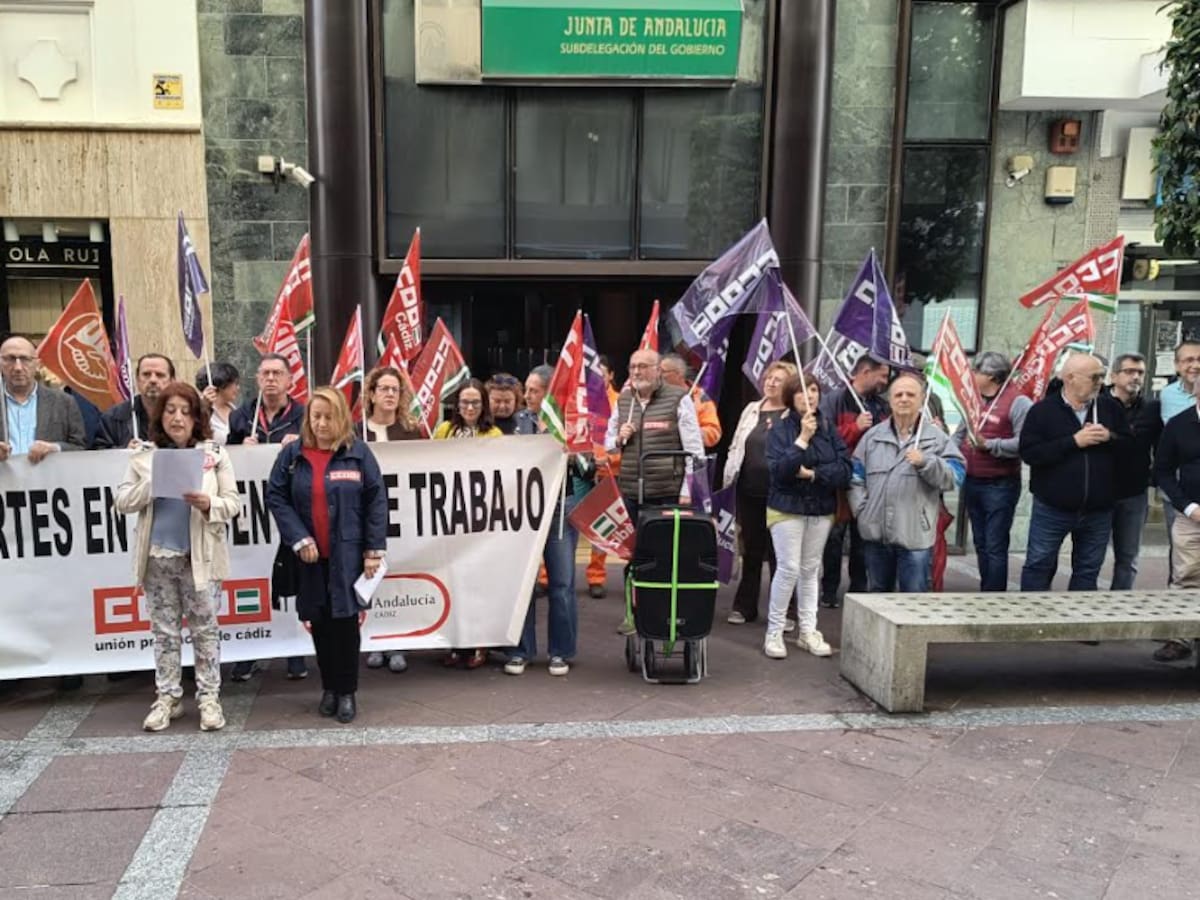CCOO y UGT se concentran por la prevención y para frenar la siniestralidad laboral en Algeciras