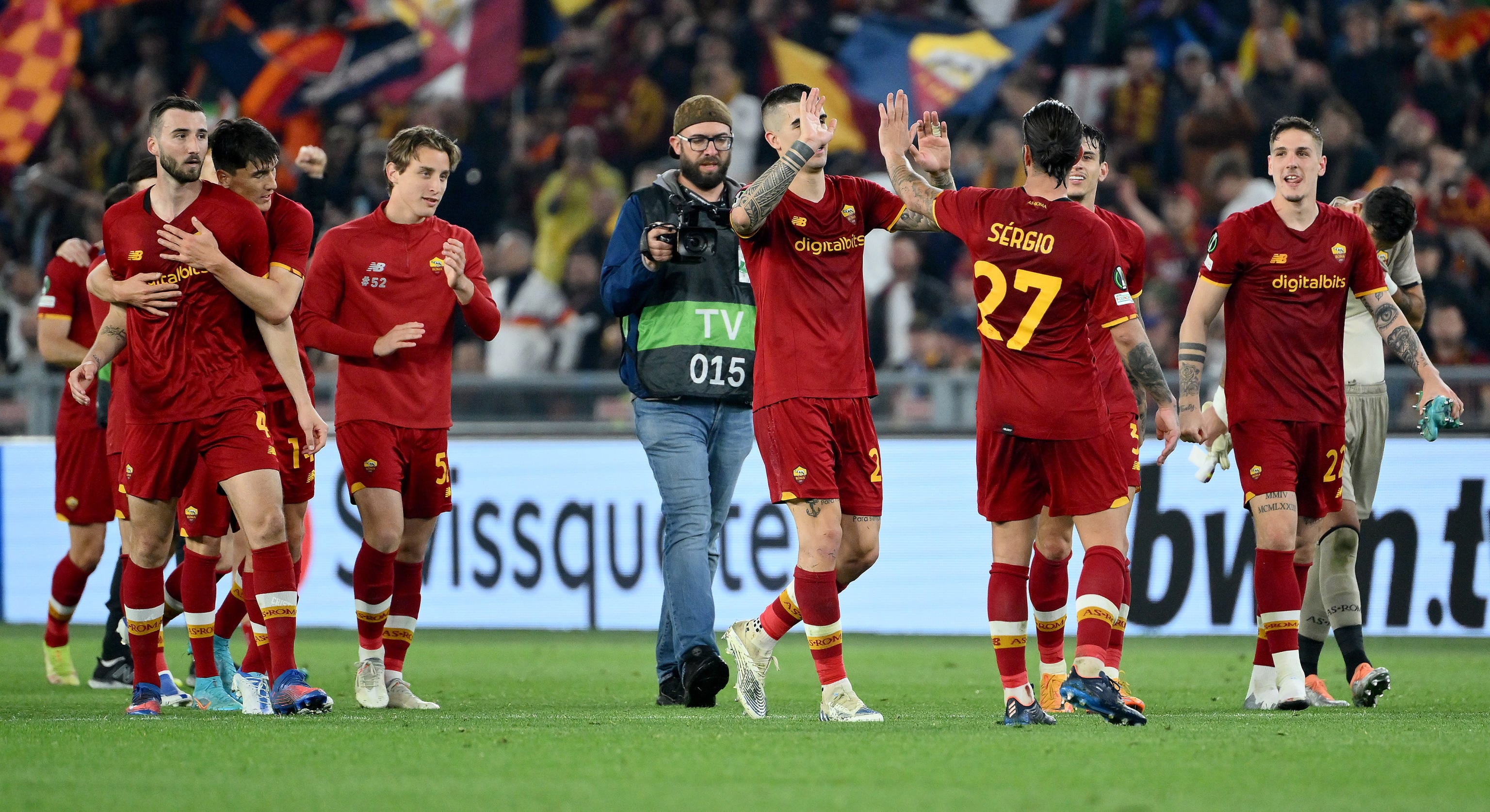 La Roma celebra el pase a la final de la Conference League donde se enfrenta al Feyenoord EFE/EPA/ETTORE FERRARI