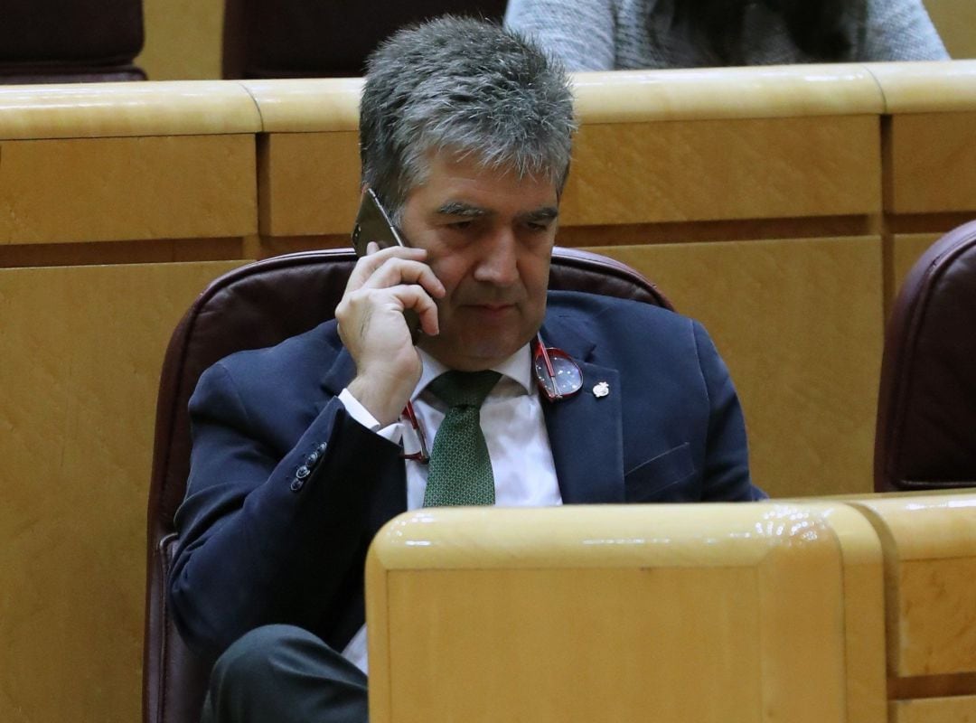 El portavoz del Grupo Popular en el Senado, Ignacio Cosidó, durante el pleno de la Cámara alta celebrado hoy.