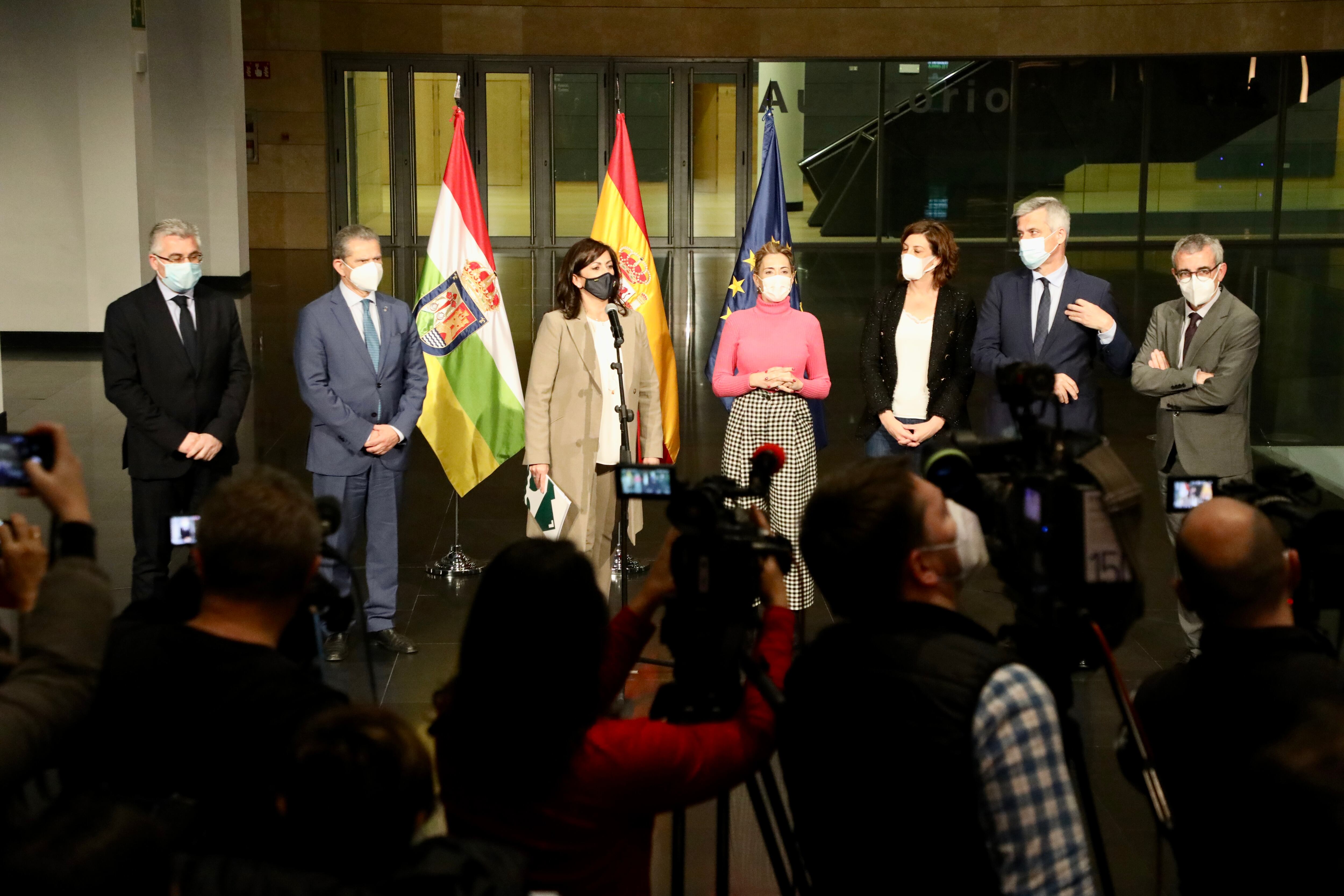 Firma del protocolo con SEPES en Riojaforum