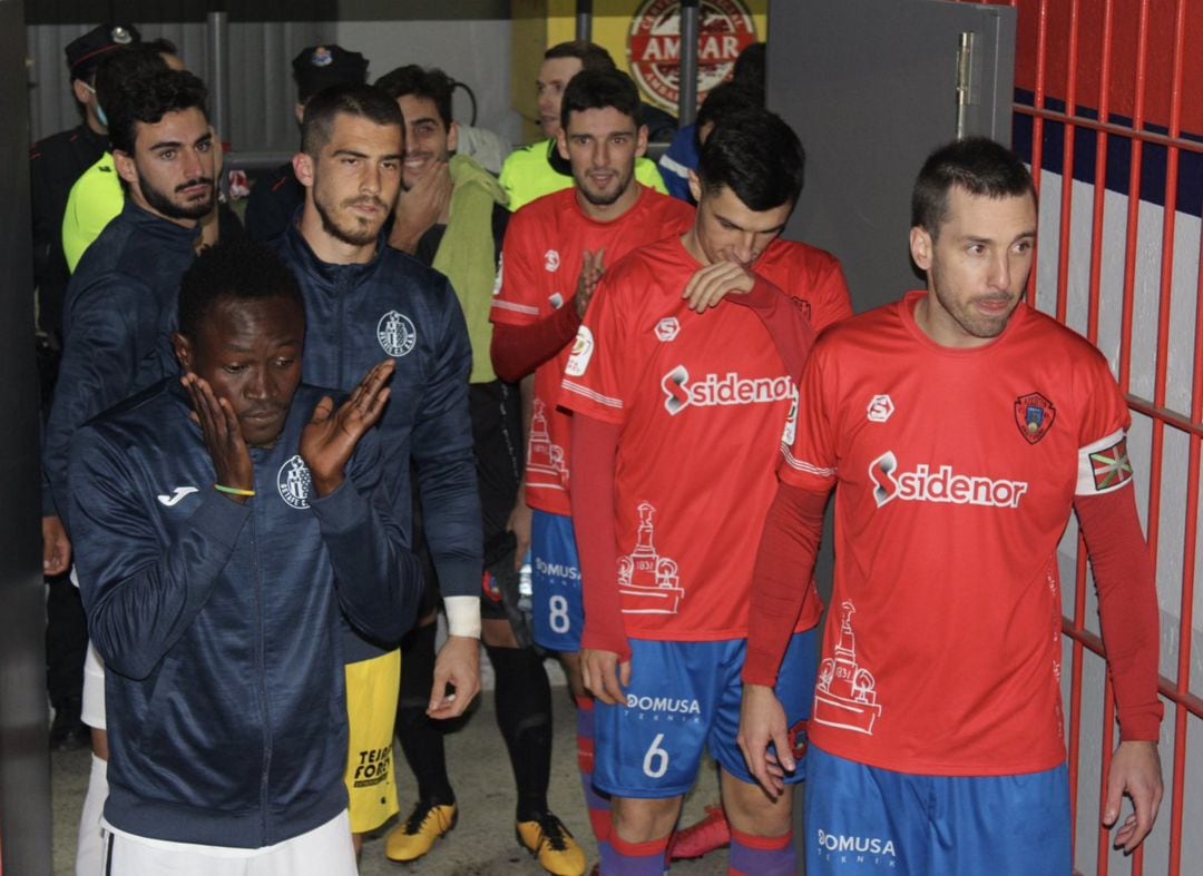 Imagen del túnel de vestuarios de Txerloia en el histórico partido contra el Getafe