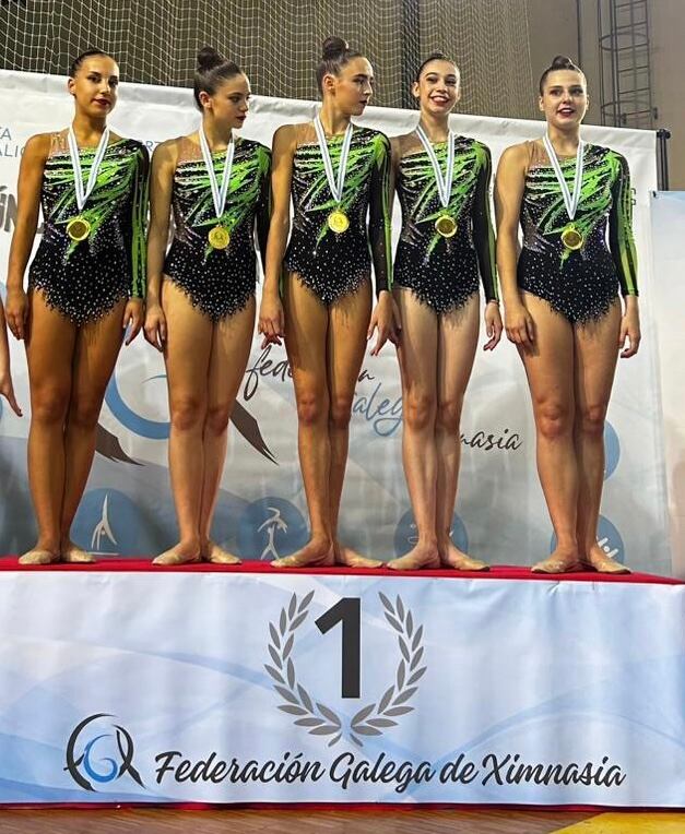 Club Marusia Campeonas juveniles en la Copa Gallega de Conjuntos Base: Alba, Andrea, Emma, Leyre y Rebeca. Acudirán al Nacional  de Castellón los días 19 al 22 de noviembre.