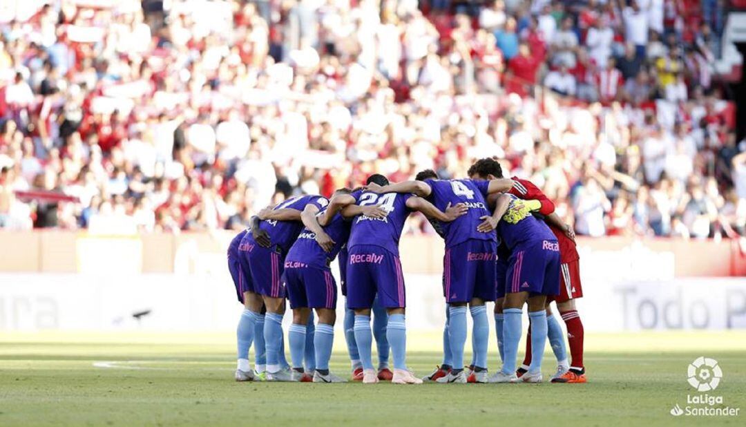 El celta se anima antes de iniciar el partido en Sevilla