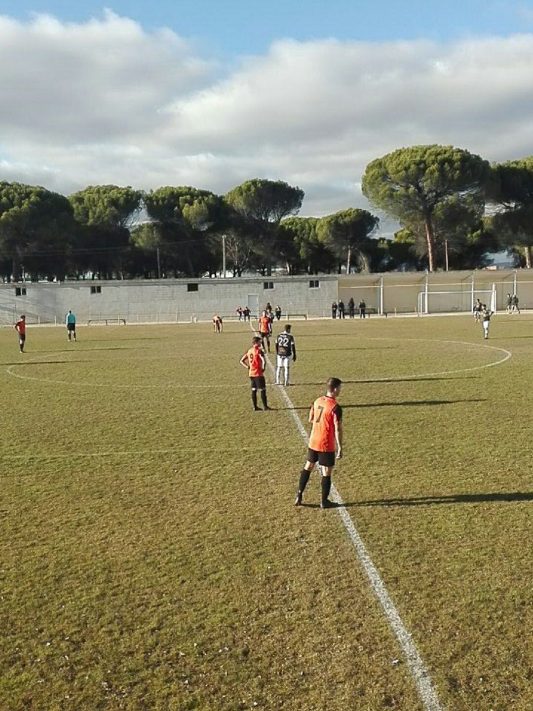 Inicio del partido ante el Parquesol