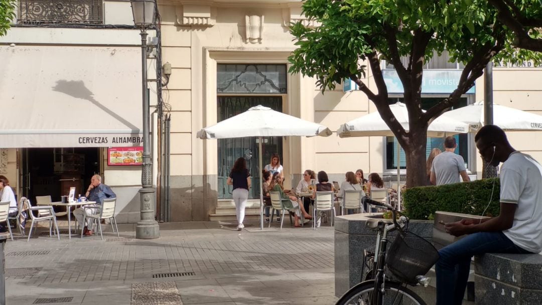 Panorámica de veladores en la Plaza de las Tendillas en Córdoba, foto de archivo.