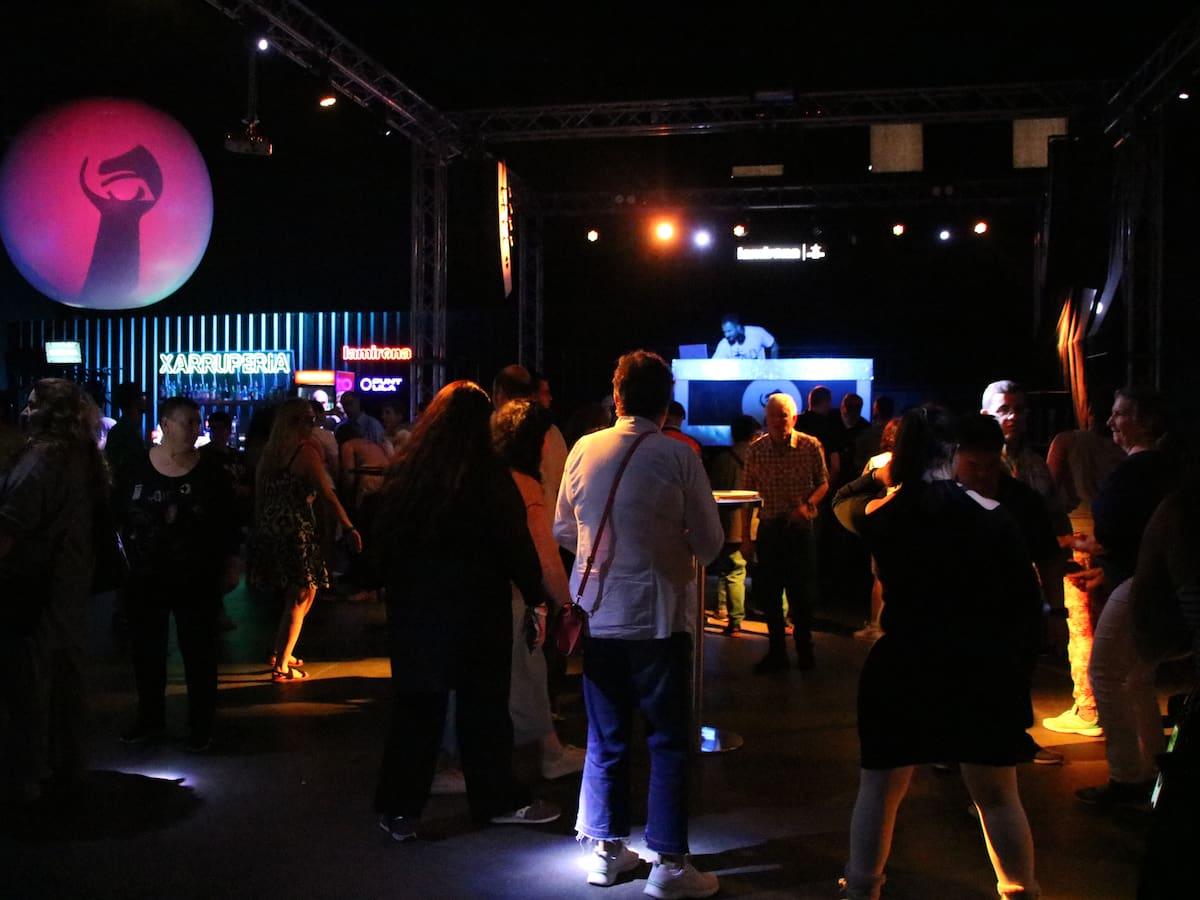 Bad Bunny, gambes de Palamós i cava molt car: 25 anys d'anècdotes de La Mirona