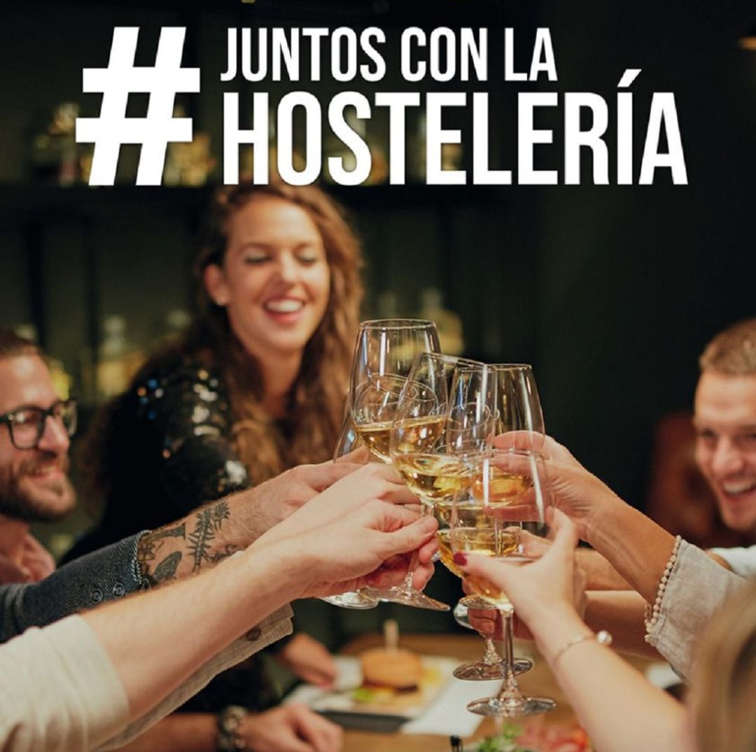 Cartel promocional de la campaña en apoyo al sector hostelero puesta en marcha por Merkamueble.