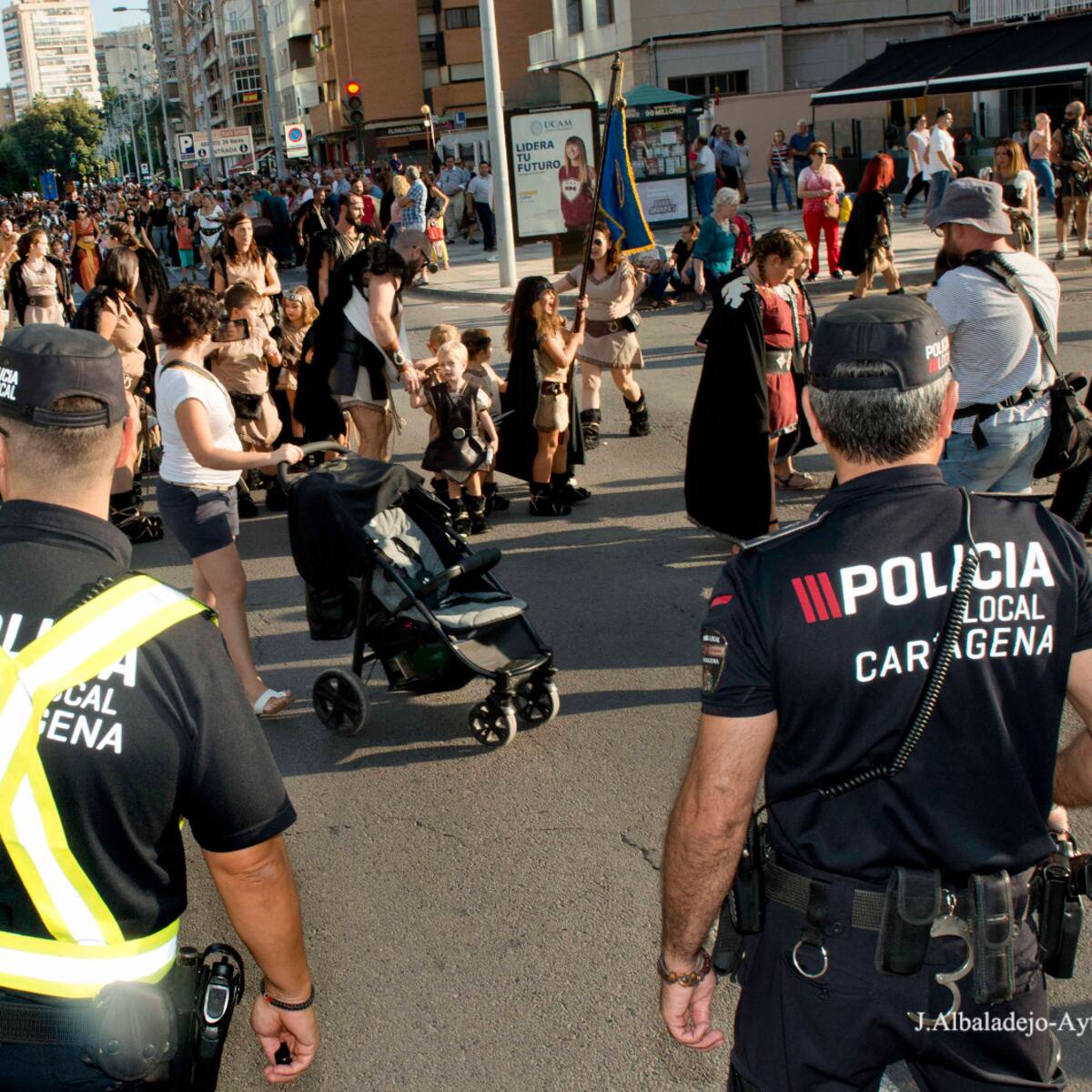 La alcaldesa dicta el tradicional bando para reordenar el tráfico durante Carthagineses y Romanos