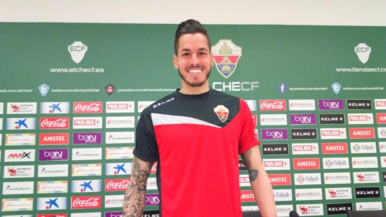 Javi Jiménez deja el Elche C.F. para fichar por el Huesca