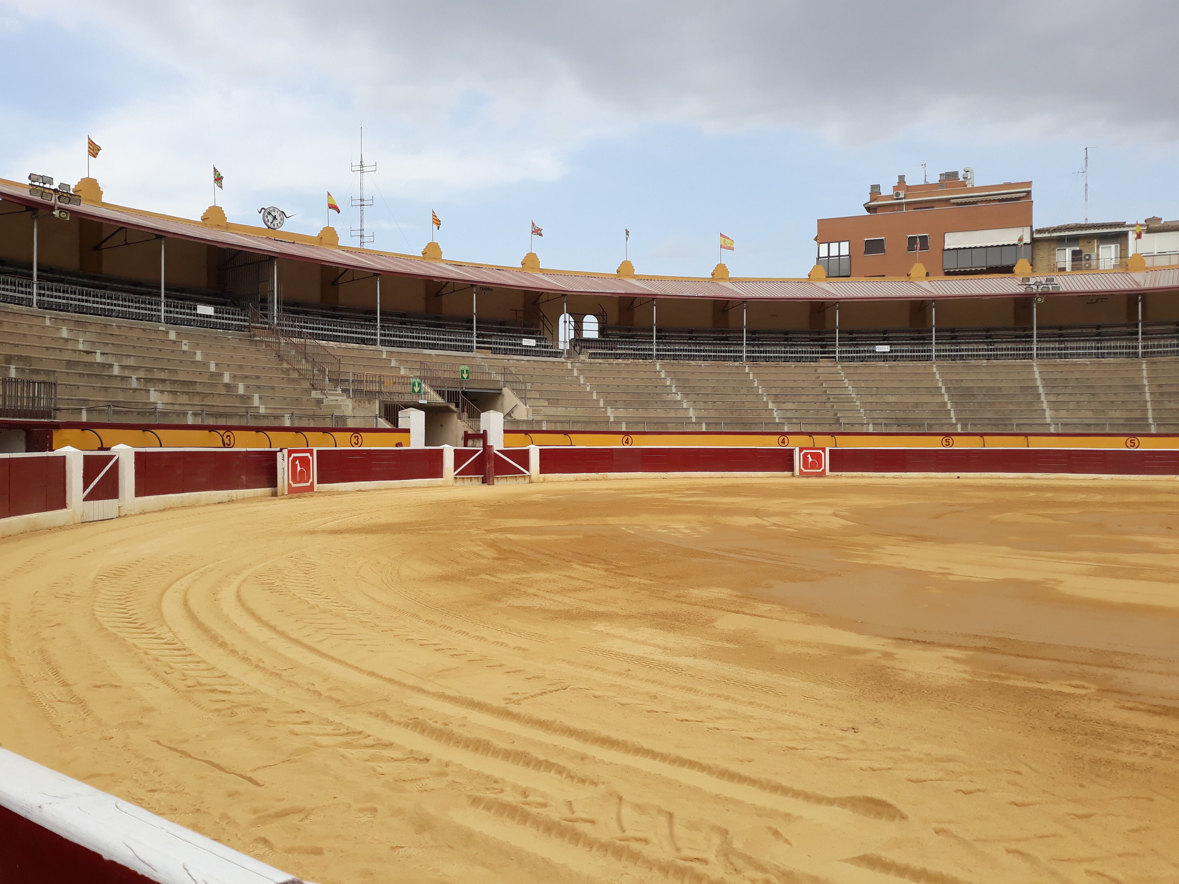 La Plaza de Toros de Huesca ya está acondicionada para la feria taurina