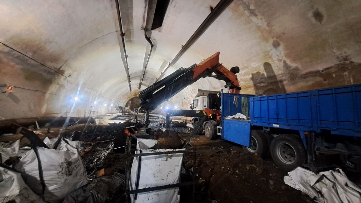 Comienza la limpieza de los túneles de El Espalmador que albergarán el submarino Tonina