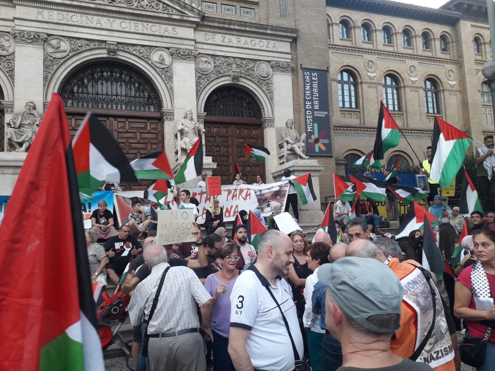 La comunidad palestina se concentra en Zaragoza