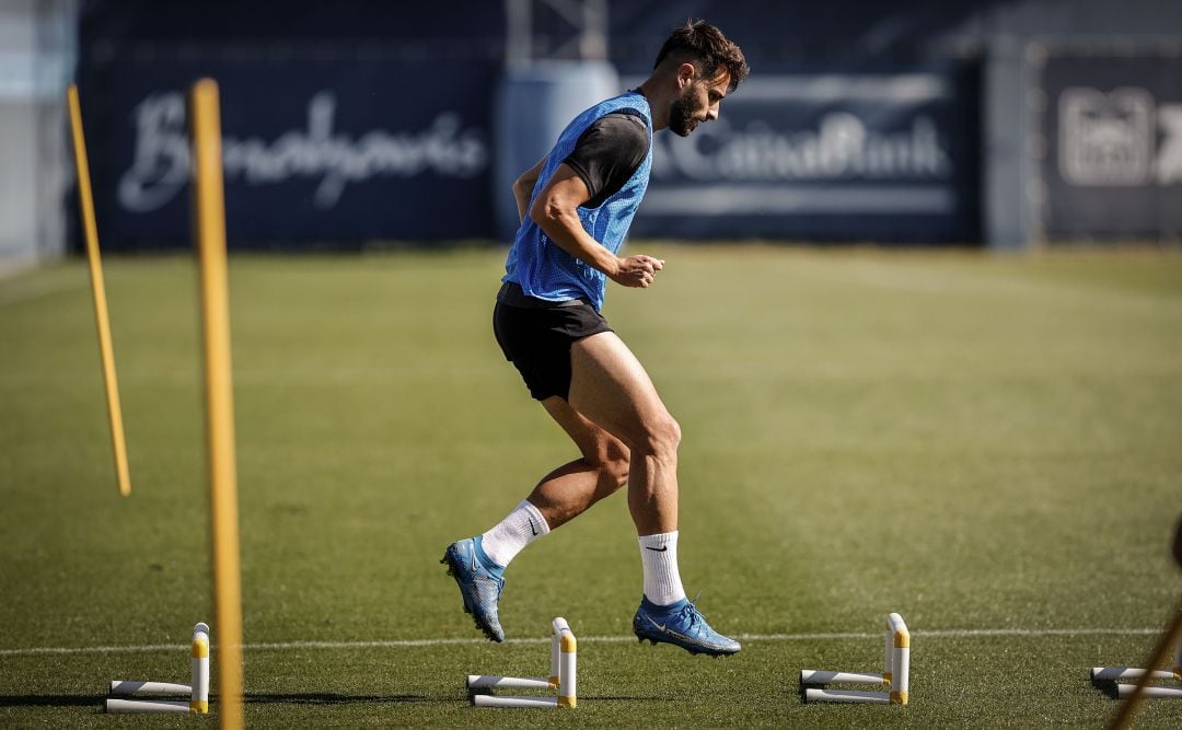 Luis Muñoz, en un ejercicio de un entrenamiento