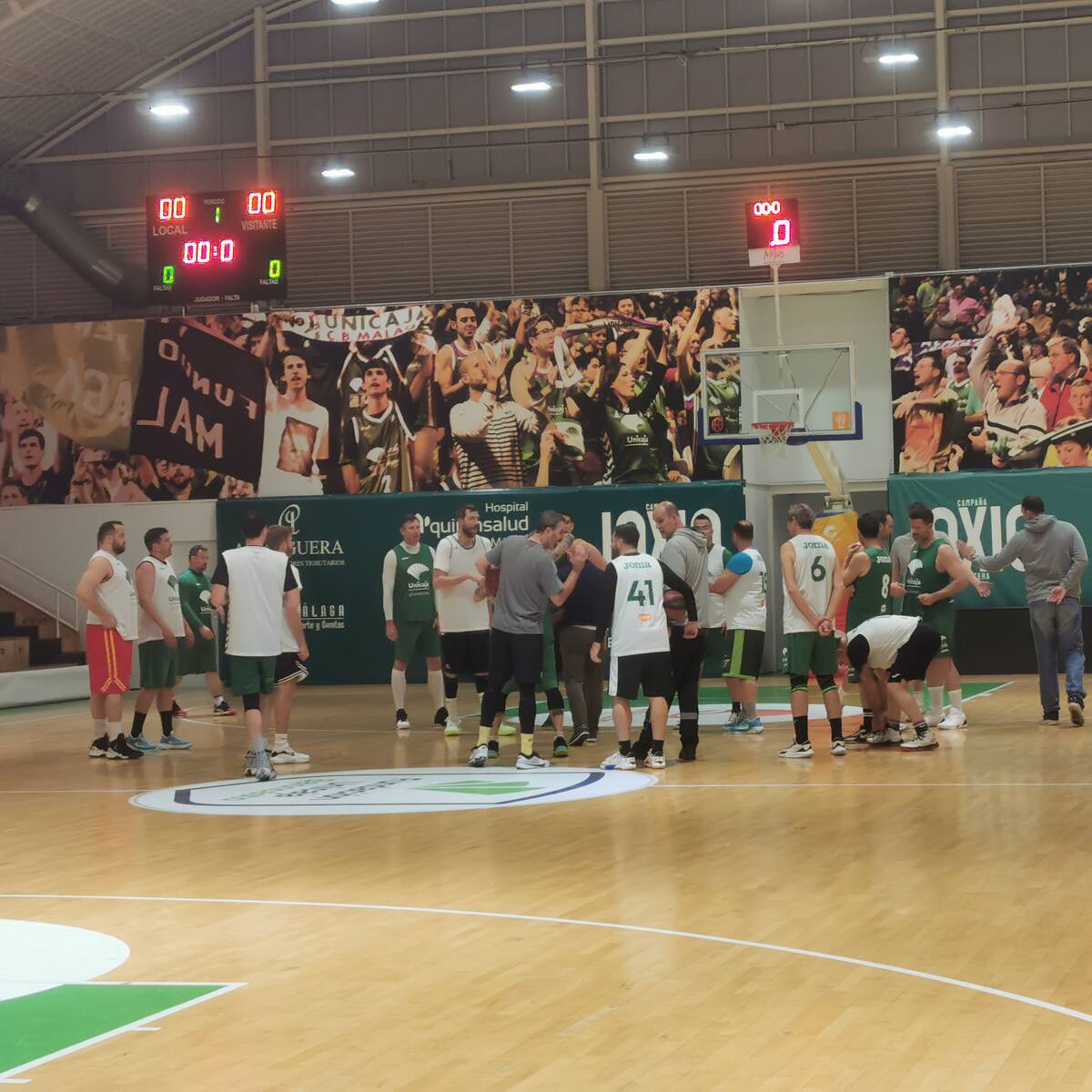 Las leyendas del Unicaja se ponen a punto