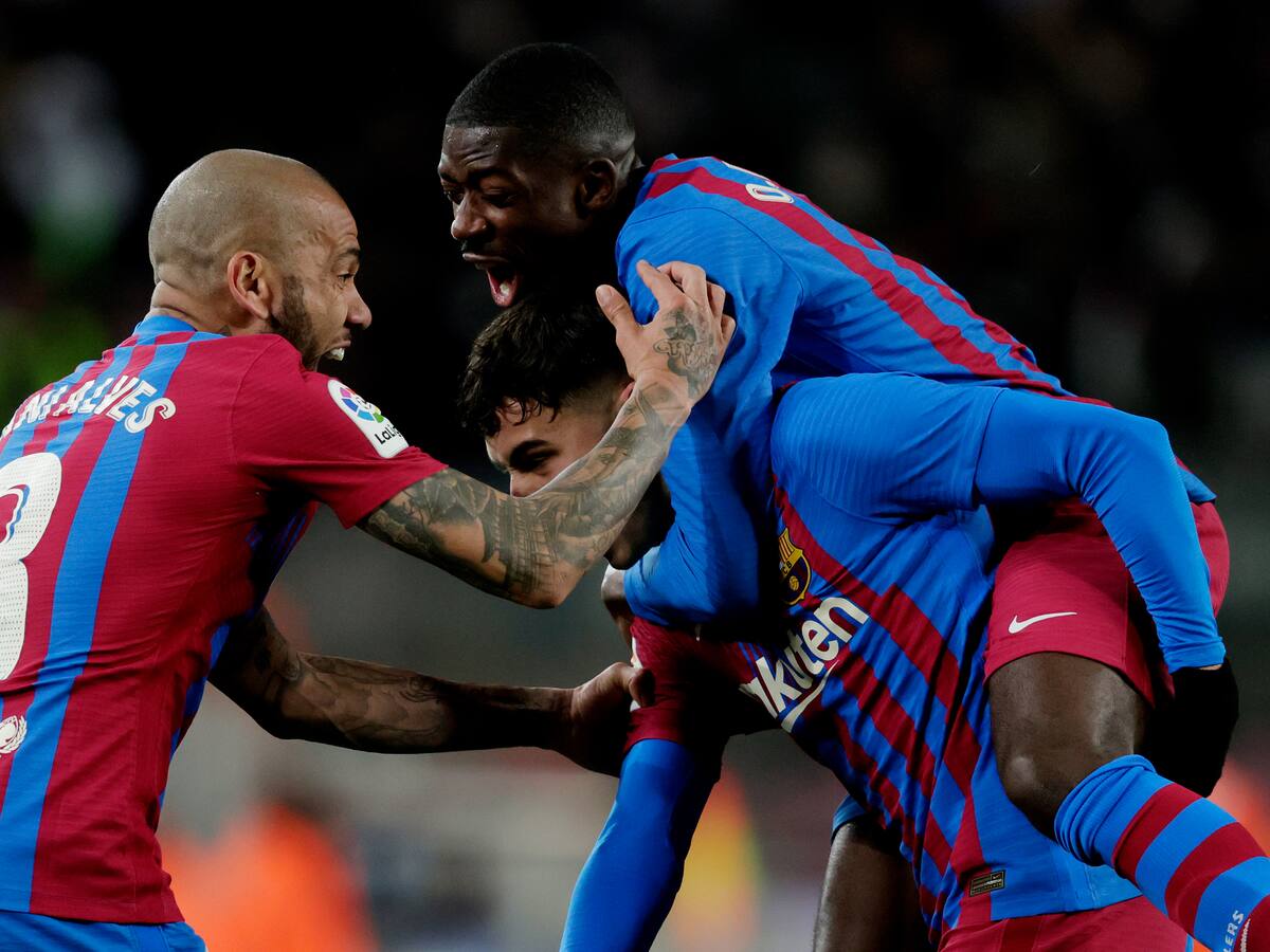 Un gol mágico de Pedri deja al Barça en la segunda posición de la Liga tras vencer al Sevilla