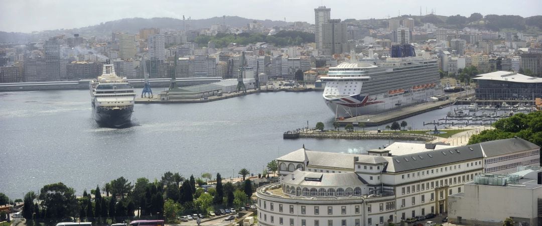 Cruceros en el puerto de A Coruña