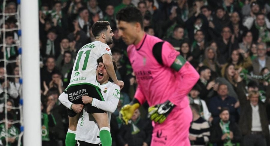 Andrés Martín marcó un doblete.