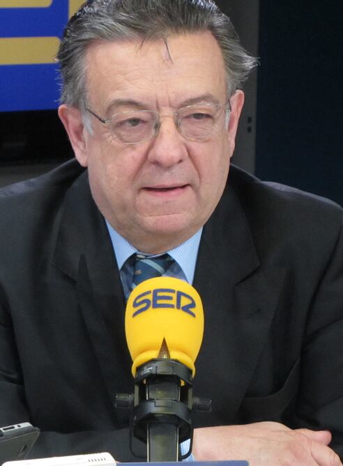 El 'padre' de la Constitución presenta en la SER su libro 'Cádiz a contrapelo. 1812-1978. Dos constituciones en entredicho' (Galaxia Gutenberg)