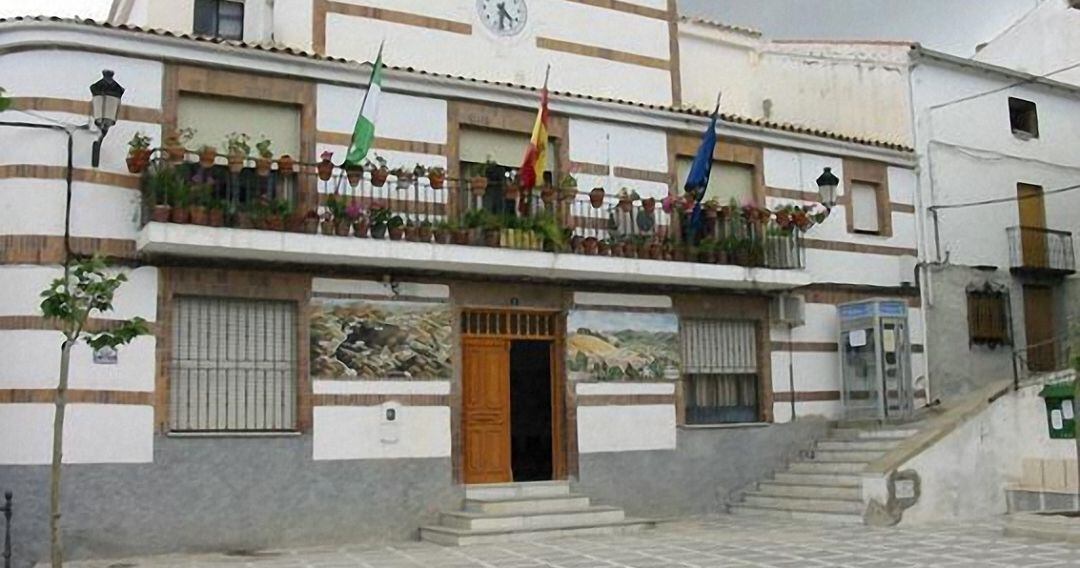 Fachada principal del Ayuntamiento de Bedmar.