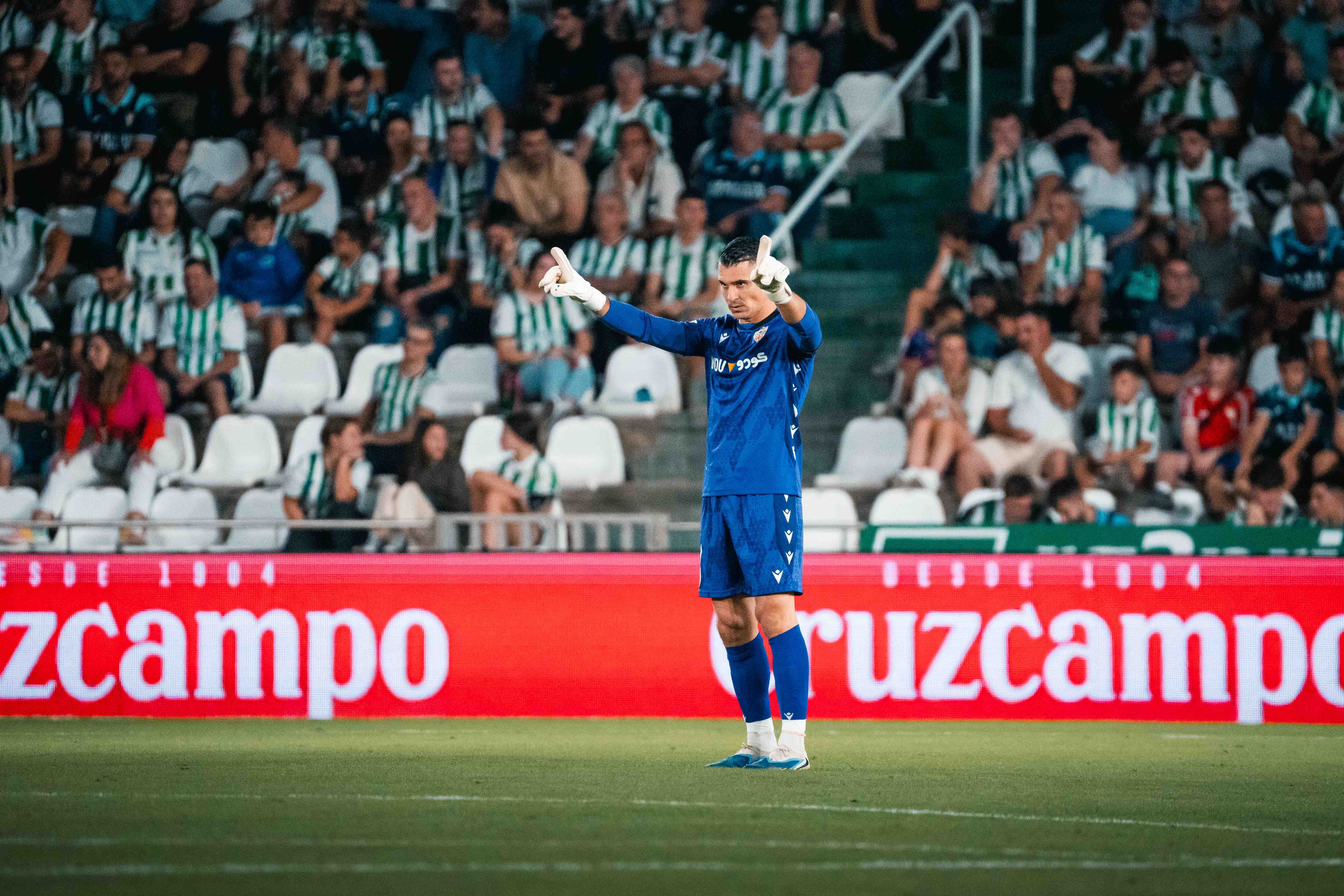 Un portero de 38 años que sueña con el ascenso.