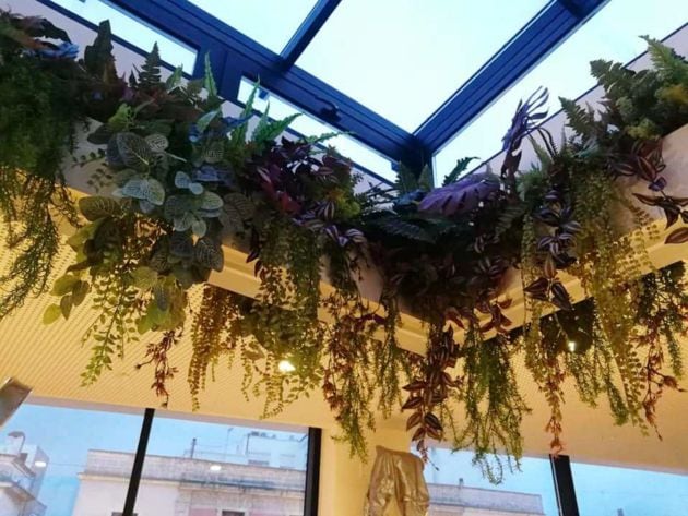 Cubierta de cristal de la terraza lounge