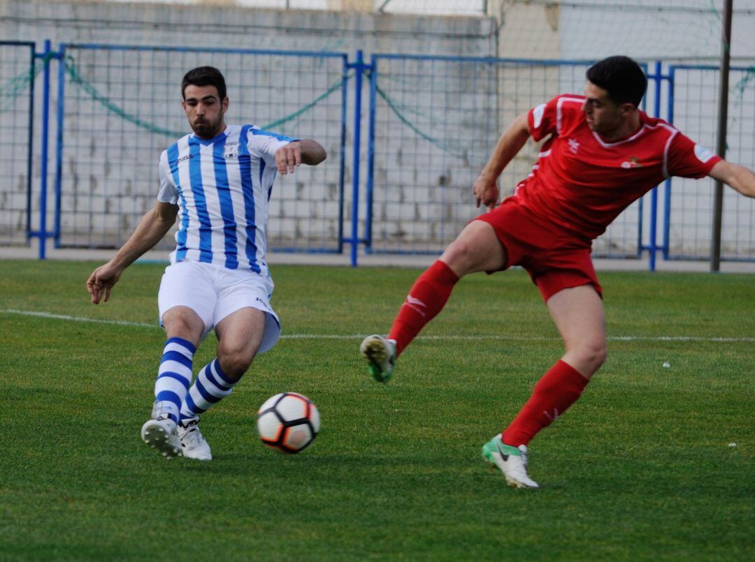 Manolo durante un partido la pasada temporada